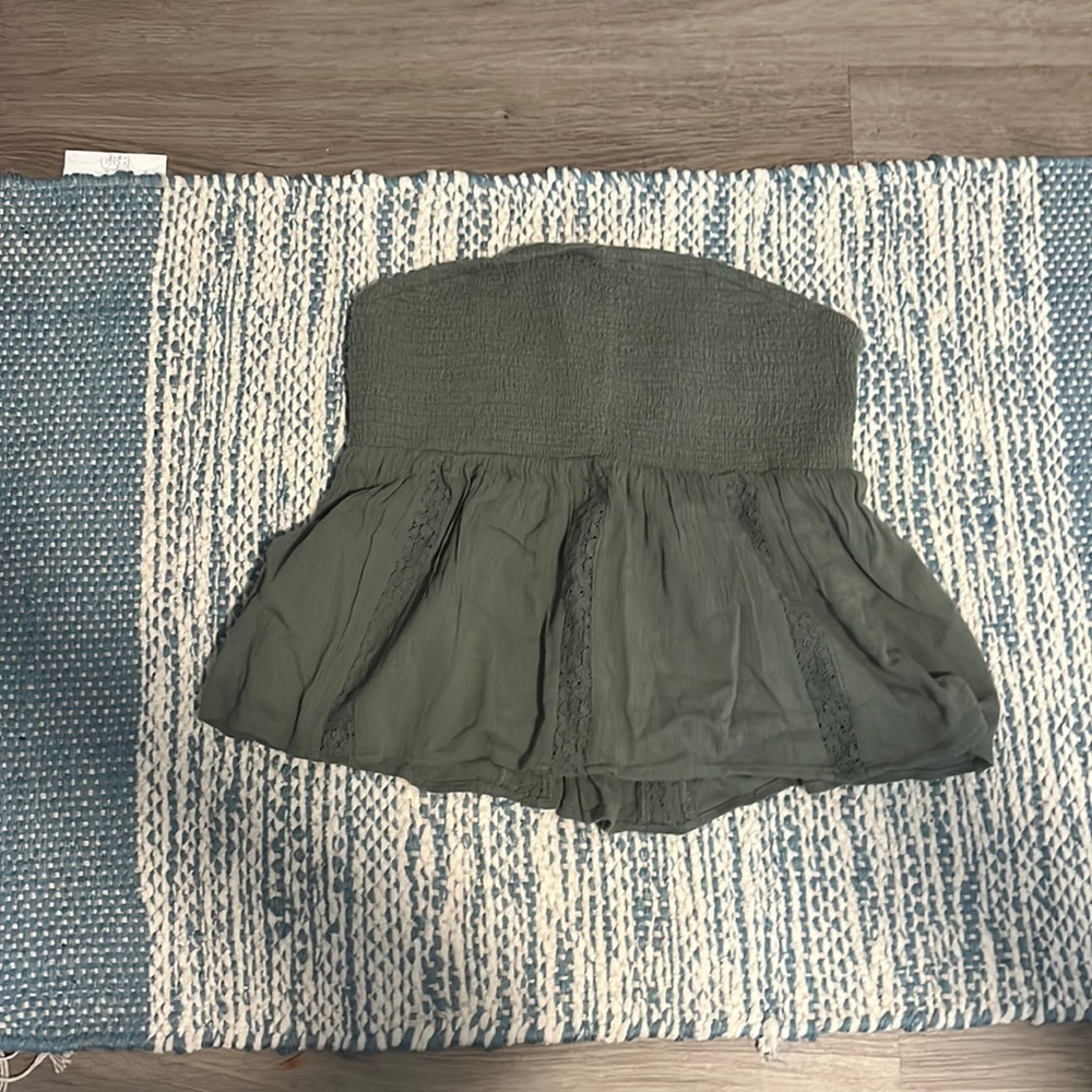 American Eagle top